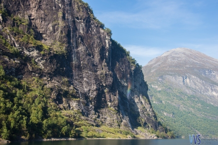 Several waterfalls fall in the fjord from the cliffs above. One of the most famous is Seven sisters, but due to the low amount of rain, it was far from what it normaly looks like.